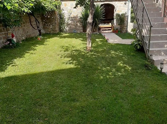 Red Rose Апартаменты *